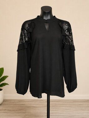 Torrid Black Crochet Inset Georgette Top 4X NWT
